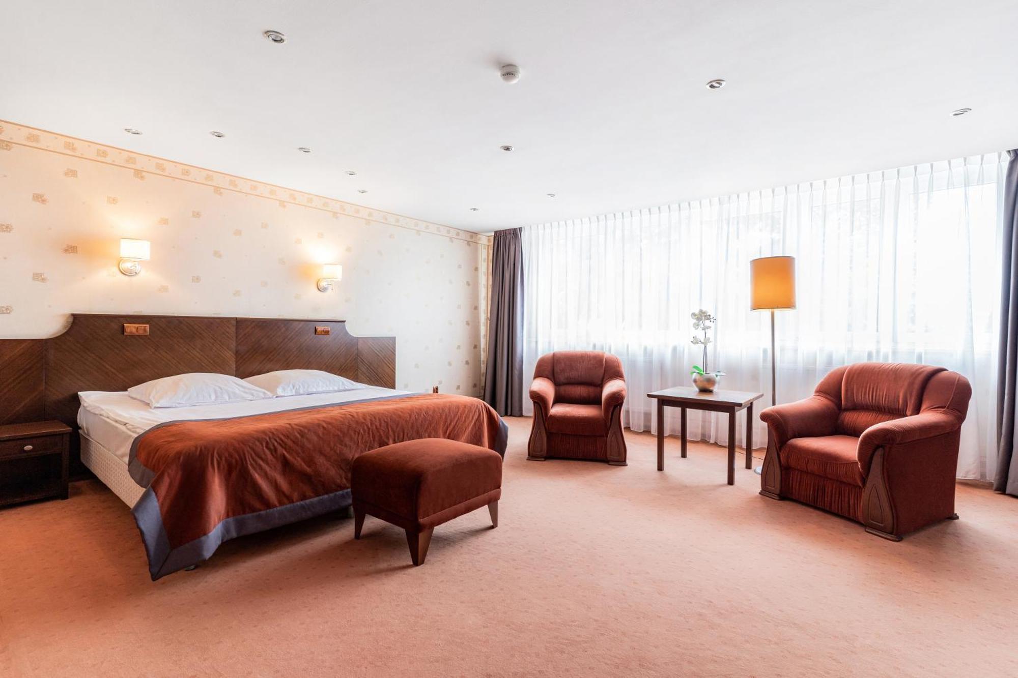 Hotel Alf Krakow Luaran gambar