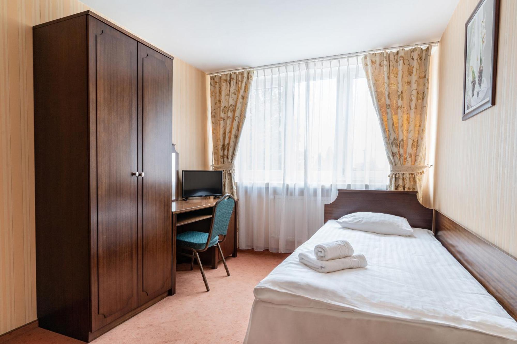 Hotel Alf Krakow Luaran gambar
